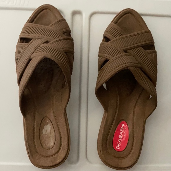 Okabashi Women’s Criss Cross Sandal - Picture 1 of 3